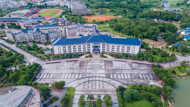 电子连接器焊接维修：关键步骤与注意事项**